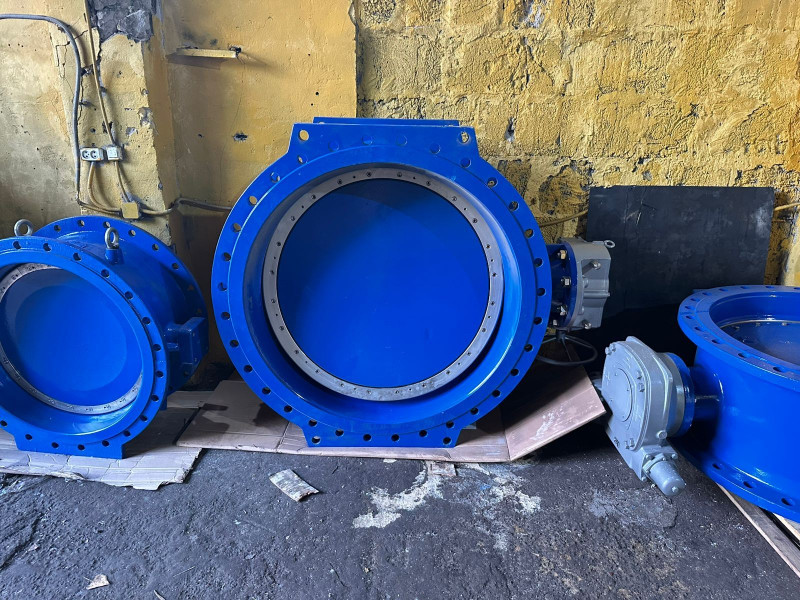 Затвор Ду1200 Ру10 с редуктором , уплотнение EPDM — 4