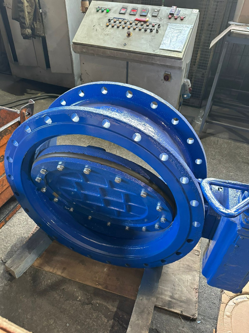 Затвор из серого чугуна 32ч906р Ду800 Ру10 — 1